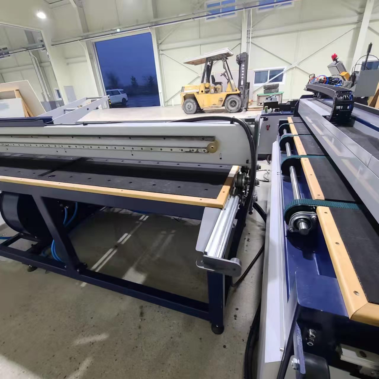 Glass cutting table customer case 2021- Korea